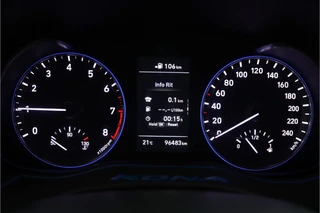 Hyundai Kona 1.0T Premium  - Elektrische Stoelen - Trekhaak - Stoelverwarming - Achteruitrijcamera - Climate Control - Apple Carplay/Android Auto - Virena Zekerheidspakket t.w.v. €895,- / 47