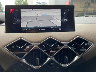 DS DS 3 Crossback 100pk Business (Navigatie - Automatische Airco - 17" incl 4S - Apple Carplay - Parkeersensoren) / 30