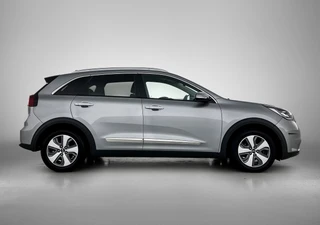 Kia Niro 1.6 GDi PHEV DynamicLine Automaat | Adaptive Cruise | Stoel/Stuurverwarming | CarPlay | Camera | Trekhaak / 9