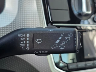 Volkswagen Up! 1.0 BMT high up! | PDC | AIRCO | CRUISE / 18