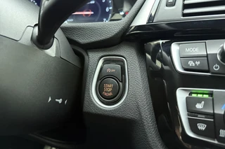 BMW 3-serie Gran Turismo 320i High Executive Edition | Lederen bekleding | M Sport pakket | Trekhaak | Stoelverwarming | Keyless | Navigatie | Weinig kilometers | Climate control / 33
