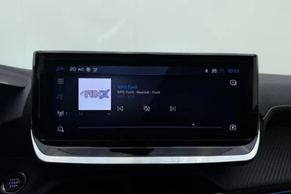 Peugeot e-208 EV GT Avantage 51 kWh Alcantara® Executive Interior l Drive Assist Plus Pack l Navigation Pack l Vision Pack l Matrix LED l Apple Carplay & Android Auto l 360 Camera l Navigatie Full-Map / 32