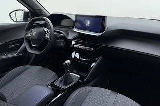 Peugeot 2008 1.2 Turbo 100 Allure | Apple Carplay/Android Auto | Parkeersensoren | Climate Control | Lichtmetalen velgen | DAB | Cruise Control | / 15