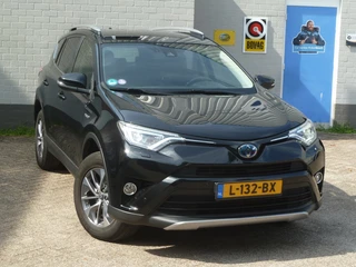 Toyota RAV4 2.5 Hybrid AWD Dynamic Camera|Elektr.Achterklep|Stoelverwarming|Trekhaak|Lane-Assist|1650KG Trekvermogen / 10
