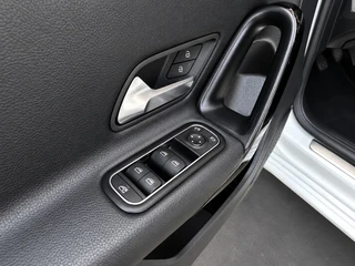 Mercedes-benz A-klasse Progressive | Camera | Navigatie | Half leder Sportstoelen / 19