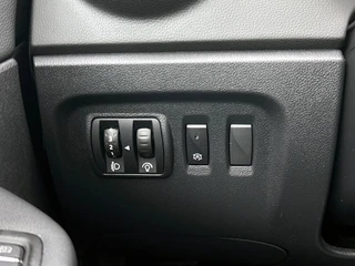 Renault Captur 0.9 TCe Intens | Cruise Control | Navigatie | Camera | Parkeersensoren / 29