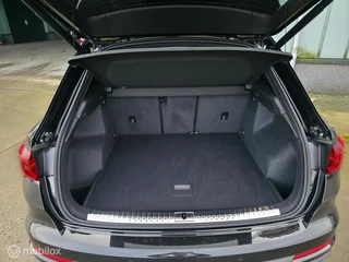 Audi Q3 40 TFSI Quattro S-Line / Pano / 360' / Carplay / 38