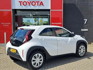 Toyota Aygo X Play AIRCO CAMERA AD-CRUISE APPLE/ANDROID NL-AUTO / 2