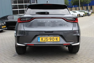 Lexus LBX 1.5 Cool 2WD / 6