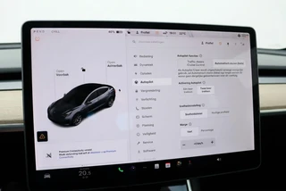 Tesla Model 3 Stnd.RWD Plus 60 kWh Pano | Leder | Autopilot / 14