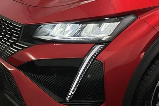 Peugeot 408 1.2 PureTech Allure Pack 130 EAT8 Stoelverwarming Camera Keyless 19" / 19