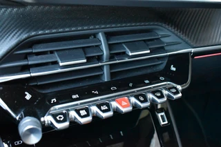 Peugeot 208 1.2GT-LINE nieuwe riem PANODAK LEDER / 37