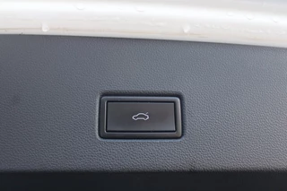 Volkswagen T-Roc 1.5 TSI R-Line Org. NL | Af. Trekhaak | Virtueel | ACC | Stoel/stuurverwarming / 22