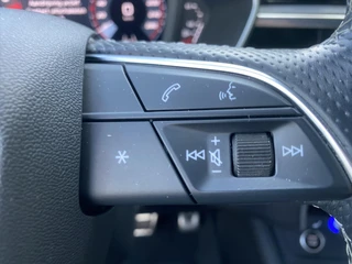 Audi Q3 Sportback 150pk 2X S-Line Navi Carplay Led / 22