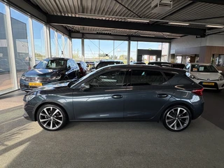 SEAT Leon 1.5 eTSi DSG 150pk FR Bns. Intense KEYLESS/CAMERA/VIRTUAL/18INCH/WINTERPACK / 20