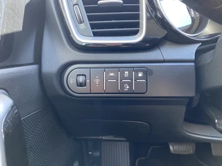 Kia XCeed 1.6 GDi PHEV 140 pk DynamicPlusLine  | navigatie | stoel/stuurverwarming | camera | keyless go | incl. winterset / 24