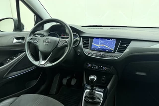 Opel Crossland 1.2 Turbo Ultimate 110 PK | Navigatie | Alcantara bekleding | Climate control | Camera | DAB Radio | Extra getint glas | Keyless / 32