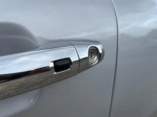 Kia e-Niro DynamicPlusLine 64 kWh | Elektrisch schuifdak | Keyless entry | Stoelverwarming / 25