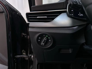 Skoda Kamiq 1.0 TSI 110pk DSG Business Edition LED Virtual Cockpit Stoelverwarming DAB+ App-Connect / 25