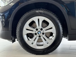 BMW X1 sDrive18iA High Executive | Cruise Control | Camera | Navigatie | Stoelverwarming | LM-Velgen | Climate Control | Elektrisch bedienbare Achterklep | PDC | LED Verlichting ( Vestiging - Vianen ) / 33