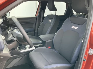 Dacia Bigster 1.2 Mild Hybrid 140 Journey Sleep Pack 360° Trekhaak Carplay / 26