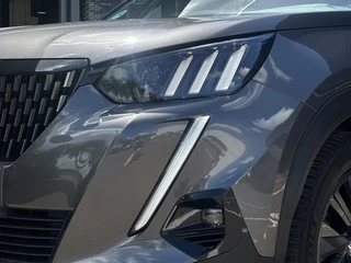 Peugeot 2008 1.2 PureTech 130PK GT | Cruise Control | Climate Control | Apple Carplay/Android Auto | Navigatie | Full LED | Parkeercamera/-sensoren | Keyless Entry/Start | Sfeerverlichting | DAB | Dealer onderhouden | / 7