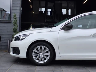 Peugeot 308 SW 1.2 PureTech Blue Lease Premium|Automaat|NAP / 12