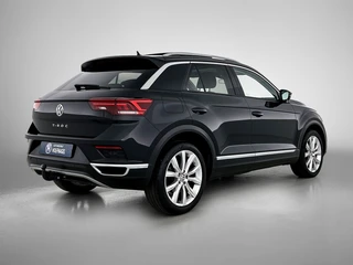 Volkswagen T-Roc 1.5 TSI Sport Automaat | Adaptive Cruise | CarPlay | Camera | Panoramadak | Parkeersensoren | Trekhaak | NAP / 2