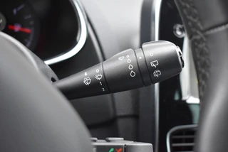 Renault Clio 0.9 TCE LIMITED CARPLAY / DEALER ONDERHOUDEN / 24