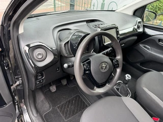 Toyota Aygo 1.0 VVT-i x-clusiv / 14