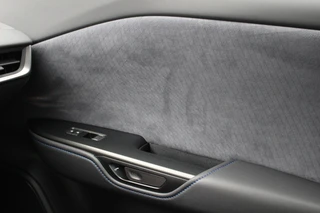 Lexus RZ 550e DIRECT 4 F SPORT 77 kWh DIRECT LEVERBAAR YOKE-STUUR STEER-BY-WIRE PANO MARK-LEVINSON STOELVENT / 27