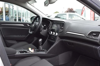 Renault Megane Estate 1.3 TCe 140 Equilibre|Navi|Cruise|PDC|Airco| / 20