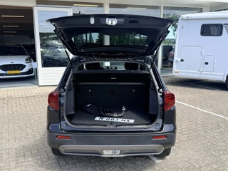 Suzuki Vitara 1.4 Boosterjet Select Smart Hybrid  | Trekhaak | Apple/Android | Adapt. Cruise | Camera | Stoelverwarming / 12
