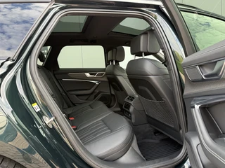Audi A6 Avant 55 TFSI e 367pk quattro Pro Line S Competition Audi Exclusive kleur / 19