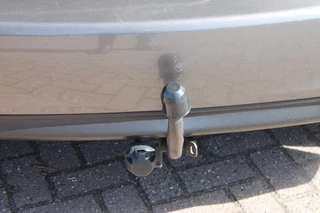 Toyota Yaris 1.3 VVT-I ASPIRATION Navigatie / Trekhaak / Cruise control / 14