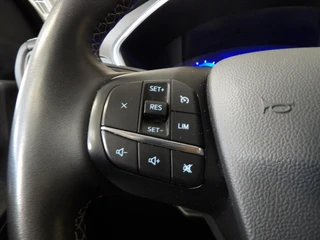 Ford Kuga 2.5 PHEV e-CVT 225pk Vignale / 24