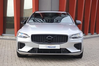 Volvo V60 T6 Recharge AWD R-Design / 2
