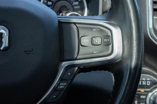 Dodge Ram 1500 4X4 5.7 V8 4x4 Crew Cab Limited / 35