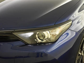 Toyota Auris Touring Sports 1.8 Hybrid Team D / 10