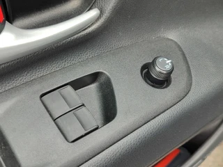 Toyota Aygo X PLAY 4S-BANDEN APPLE/ANDROID AD-CRUISE CAMERA BLUETOOTH AIRCO NL-AUTO EL-RAMEN/SPIEGELS / 11