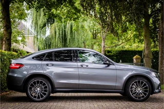 Mercedes-Benz GLC Coupé 250 4MATIC AMG Line  Burmester 20" Distronic Night / 15