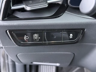 Kia Niro EV Edition Advanced 64.8 kWh - SOH 98,3% - Stoel-/stuurverwarming - Elektrisch verstelbare bestuurdersstoel - Leder - Navigatie - - Fabrieksgarantie t/m 2031 / 24