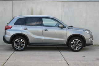 Suzuki Vitara 1.4 Boosterjet Style Smart Hybrid / NAVI / ADAPTIVE CRUISE / NAVI / APPLE CARPLAY / 6
