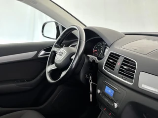 Audi Q3 2.0 TFSI quattro | Dealer onderhouden | Airco | Cruise control / 4
