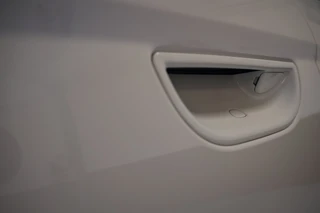 Fiat 500e Urban Comfort 42 kWh  Keyless/Stoelverw/CarPlay/Camera/Dodehoek/Pdc/15" / 30
