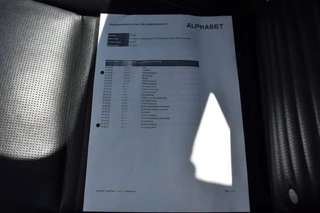 Land Rover Discovery Sport P300E 1.5 S LEDER / P.CAM./ APPLE CARPLAY / LED KOP / 31