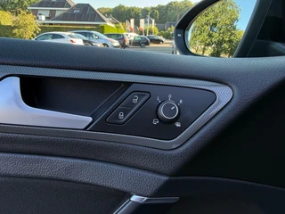 Volkswagen Golf 1.0 TSI Comfortline Business Camera Carplay Virtual dash / 24