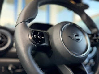 MINI Cooper Cabrio 1.5 Cooper Sidewalk Edition I Carplay I HUD I Stoelverw. / 44