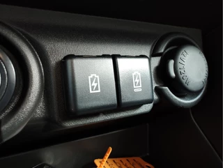 Suzuki Swift 1.2 SELECT SMART HYBRID  Direct Leverbaar | Tot 10 JAAR GARANTIE!  Inclusief € 2.400,- Voorraad Voordeel / 16