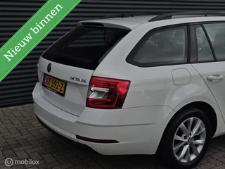 Skoda Octavia Combi 1.0 TSI Greentech Ambition Business / 7